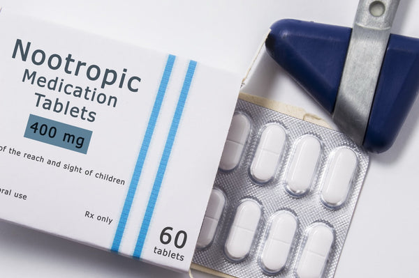 Best Nootropics for Focus: L-Theanine, NAD+, Stacks, and Safety